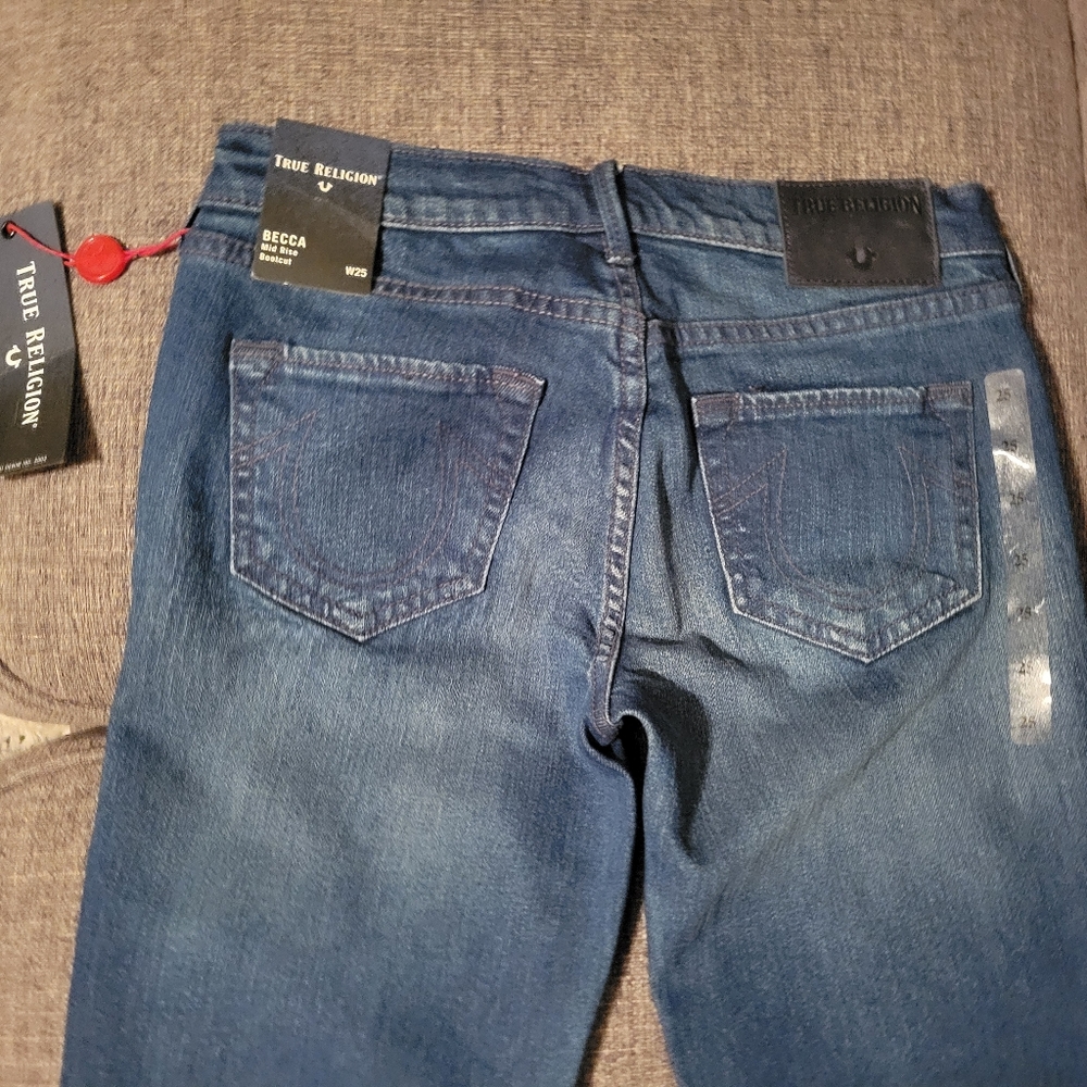NWT True Religion Becca Mid Rise Boot Cut Jeans - Picture 4 of 8